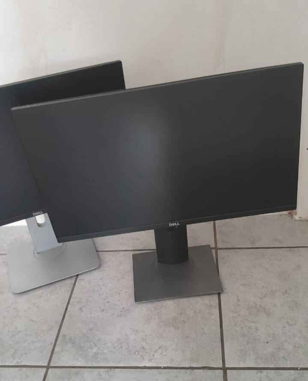 DELL P2419HC MONITOR - 24" FHD USB-C/HDMI/DP Monitor - Refurbished - Image 2